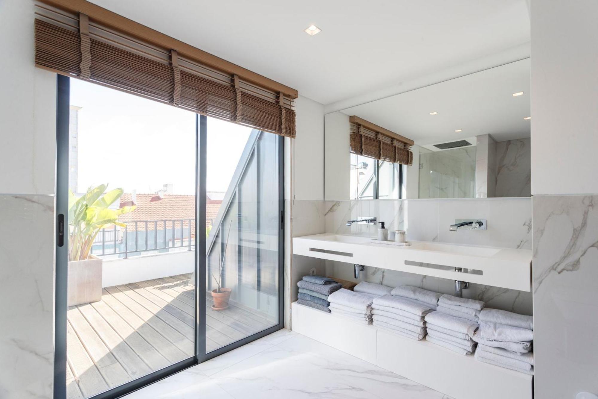Luxury Suite With Balcony And Shared Accommodation In The Parque Eduardo VII Area Lisboa Dış mekan fotoğraf